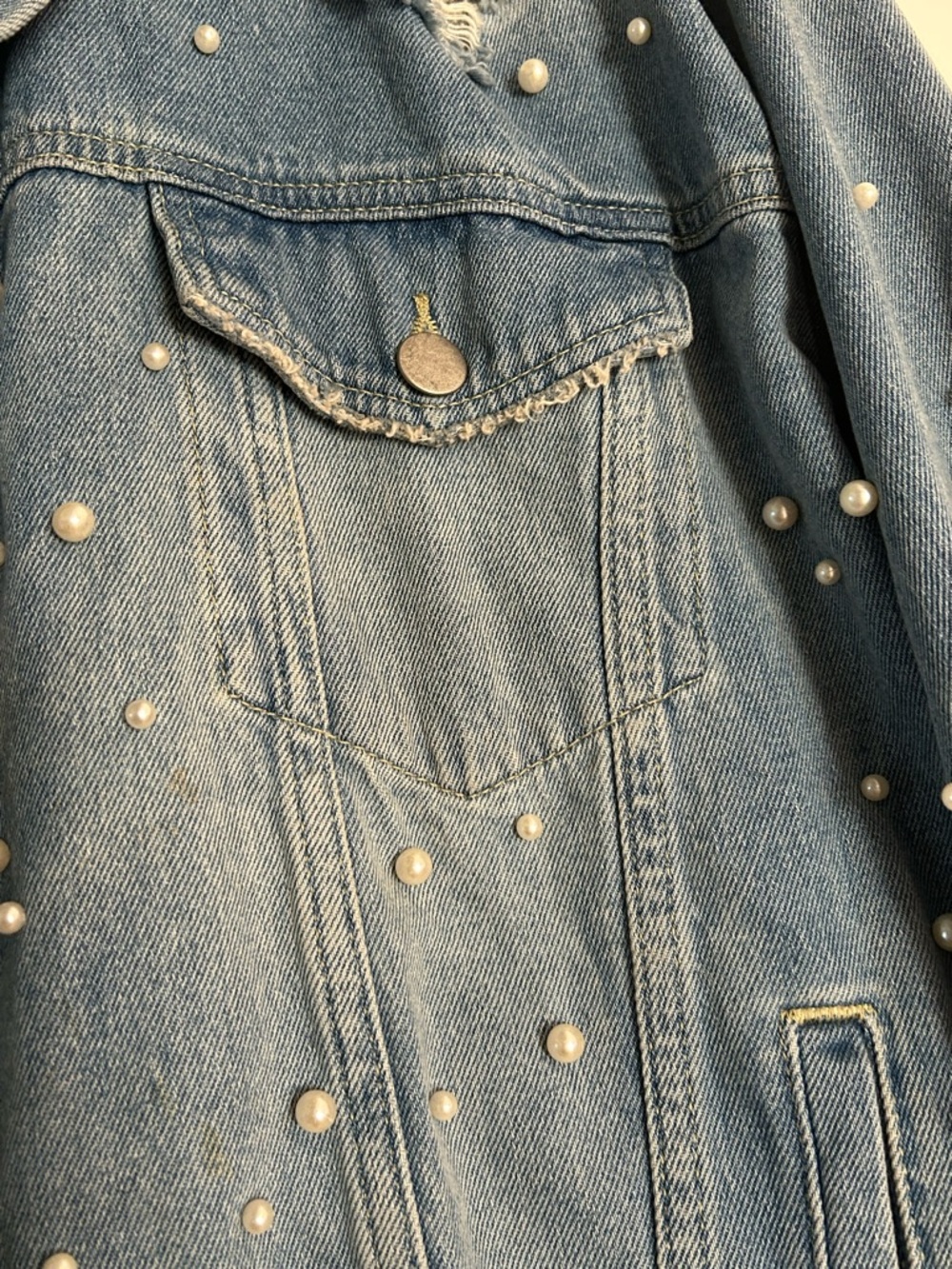 Free People Pearl-Embellished Denim Jacket With Distressing. Oversize fit. - Picture 4 of 8